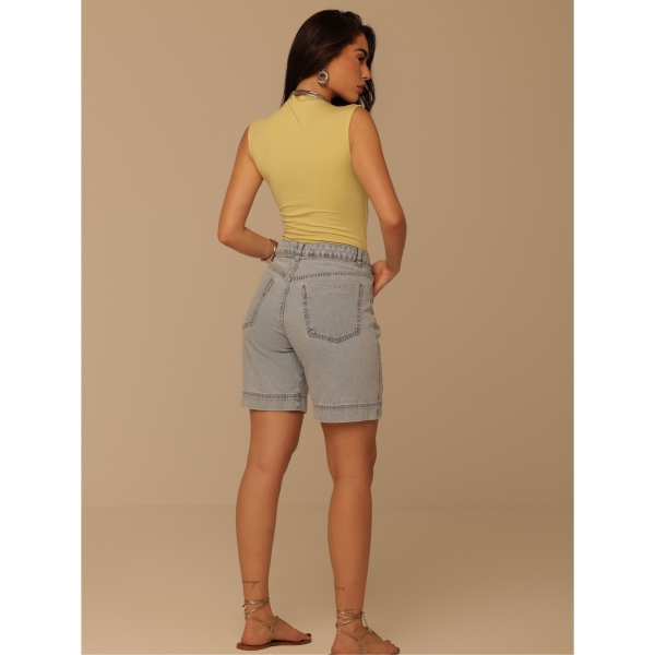 Bermuda jorts com rolote e detalhe na lateral